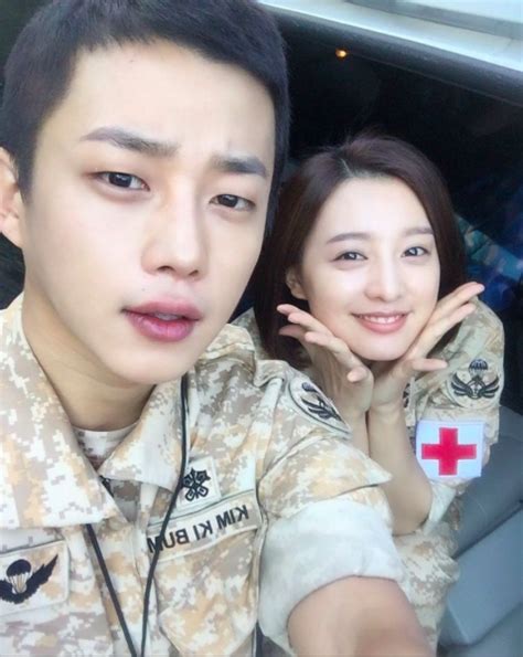 Kim Min Suk Shares Cute Selfie With “Descendants of the Sun” Co-Star Kim Ji Won | Soompi