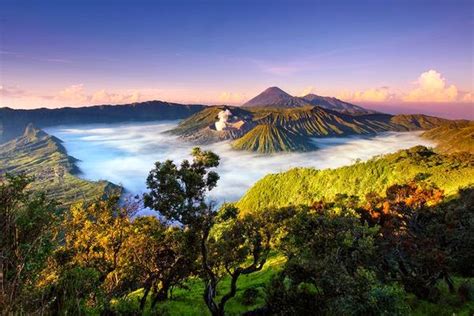 Mount Bromo, The Best Mountain in Indonesia - Amazing Indonesia
