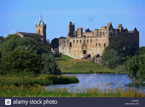 Linlithgow Palace and Linlithgow loch, Scotland Stock Photo - Alamy