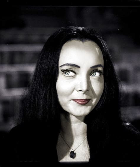 Morticia F. Addams: Photo