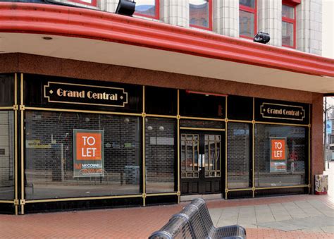 Closed coffee shop, Belfast © Albert Bridge cc-by-sa/2.0 :: Geograph ...