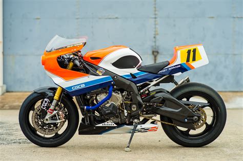 BMW S1000RR “Retro Racer” by Crazy Garage – BikeBound