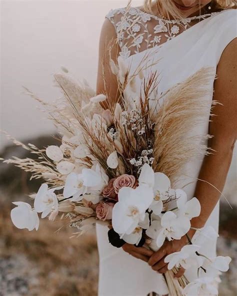 40+ Pretty Wedding Bouquet Ideas for 2020 Trends, orchid and pampasgrass bouquet for boho rustic ...