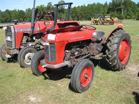 MASSEY FERGUSON TO35 DELUXE FARM TRACTOR