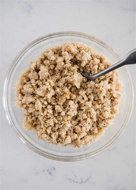 3-Ingredient Crumble Topping - I Heart Naptime