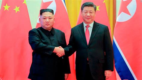 Xi Jinping and Kim Jong Un pledge 'peace and stability' during Pyongyang visit - CNN