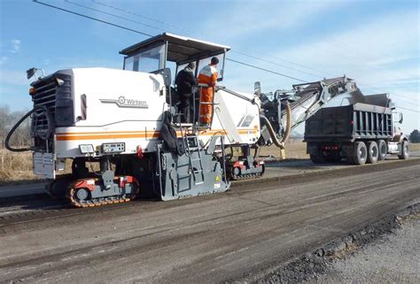 Wirtgen W200 Asphalt Cold Miller Offers Three Engine Speeds :: Story ID: 14271 :: Construction ...