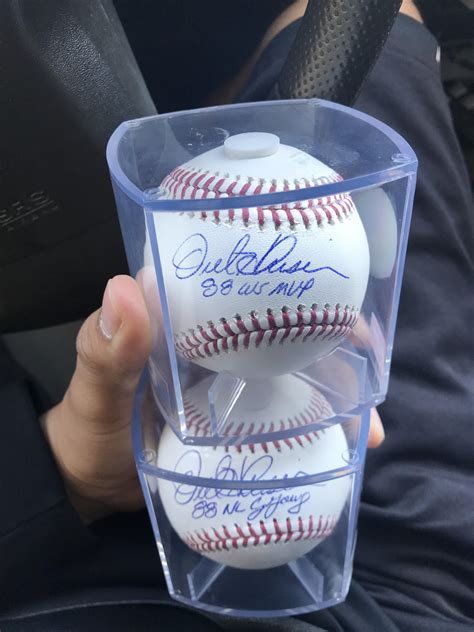 Anybody at the Orel Hershiser Autograph signing in Torrance? : r/Dodgers