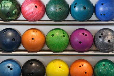 Bowling Balls - Kids Learn to Bowl