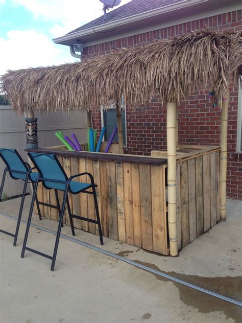 DIY Tiki Hut made from Recycled Materials. This project costed less than $200! | Tiki hut, Diy ...