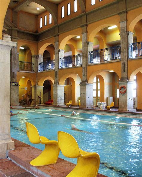 Rudas Bath Swimming Pool Hall – Baths Budapest