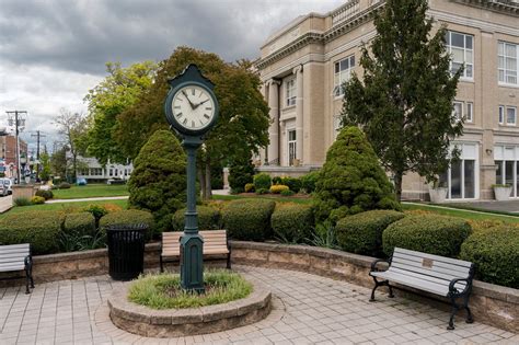 Living In ... Lyndhurst, N.J. - The New York Times