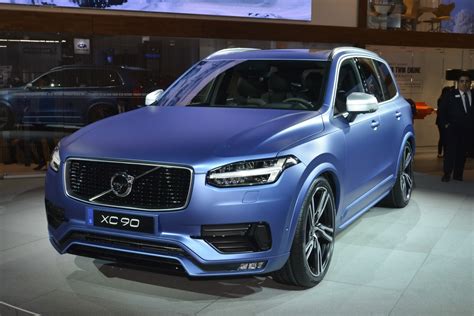 Volvo's 2016 XC90 R-Design Makes North American Debut in a Cool Matte-Blue Shade | Carscoops