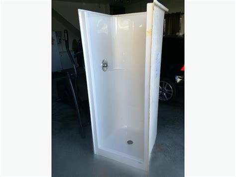 30x30 Shower Stall Outside Nanaimo, Nanaimo - MOBILE