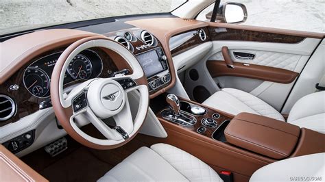 Bentley Bentayga | 2017MY | Interior, Front Seats