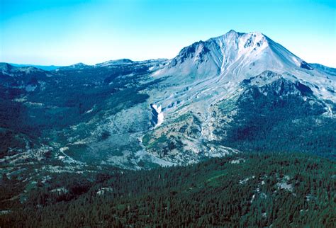 Mount Tehama, Brokeoff Mountain and the Lassen Volcanic National Park | VolcanoCafe