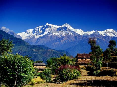 Nepal's tourism industry hit by closure of Tibet borders | Tibetan Review