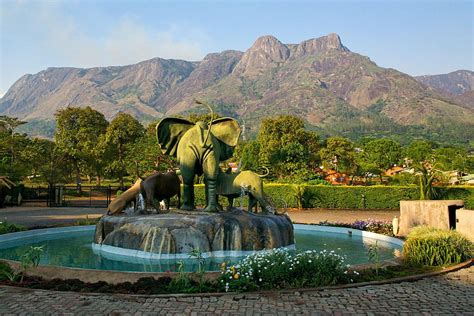 Magnificent Mulanje Mountain and Tea Estates, mount mulanje HD ...