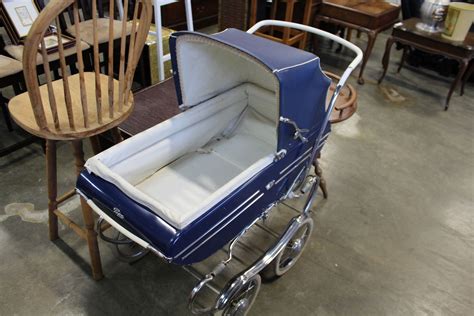 VINTAGE BABY PRAM CARRIAGE BY GENDRON