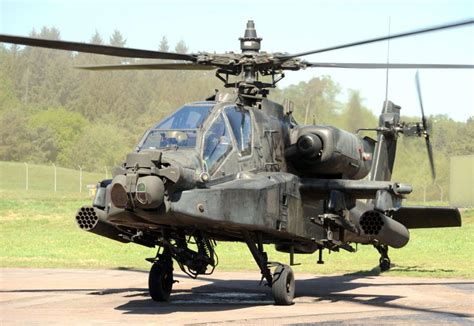 Ah-64 Apache Attack Helicopter One of the Deadliest Gunships in Combat ...