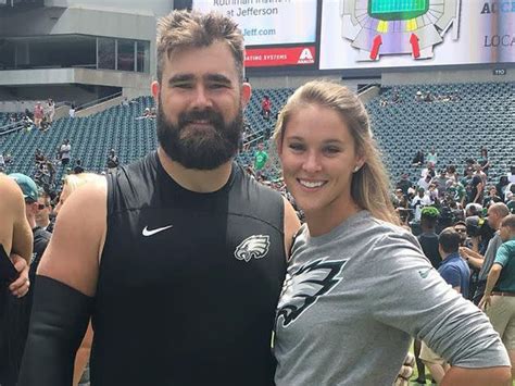 Jason Kelce Met His Wife Kylie on Tinder — and Fell Asleep at the Bar ...