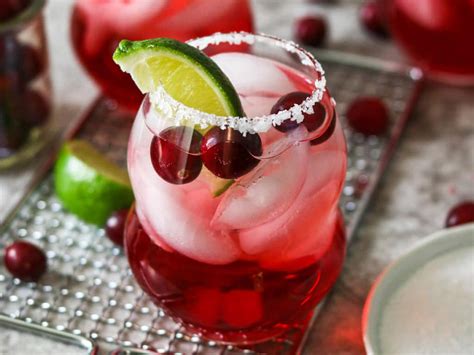 15 Delicious Mexican Margaritas to Make at Home – Sand In My Suitcase