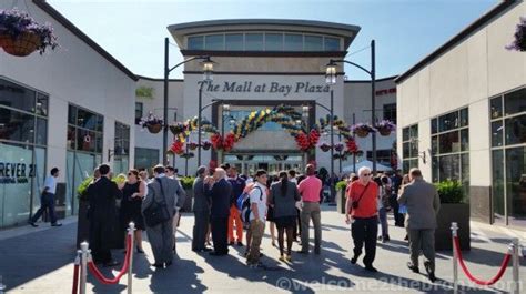 The Mall At Bay Plaza Opened Today — And It's Gorgeous; Bronx Residents ...