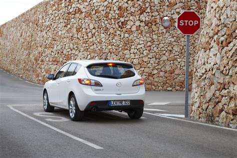 Mazda3 2.0 Sport introduces ‘i-stop’ technology