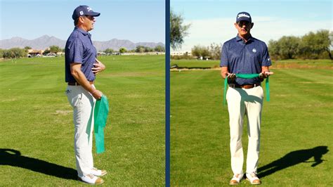 How using an elastic band can support better golf posture