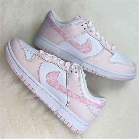 Pink Custom Nike Dunk – unitecustom