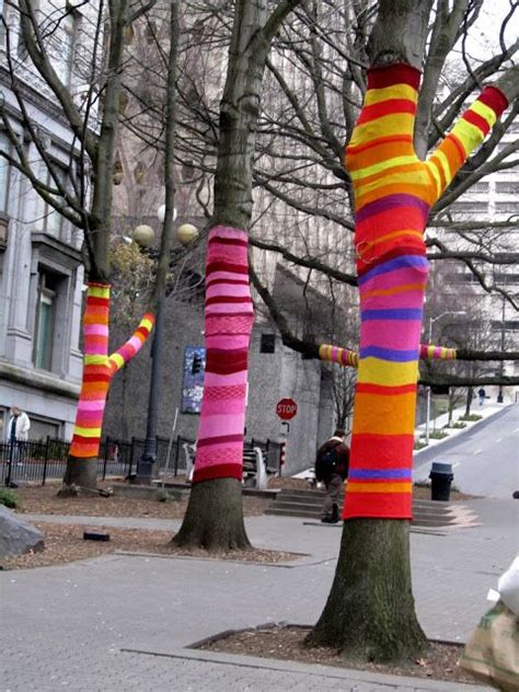 Yarn Bombing in Seattle | Yarn bombing, Yarn bombing trees, Yarn art