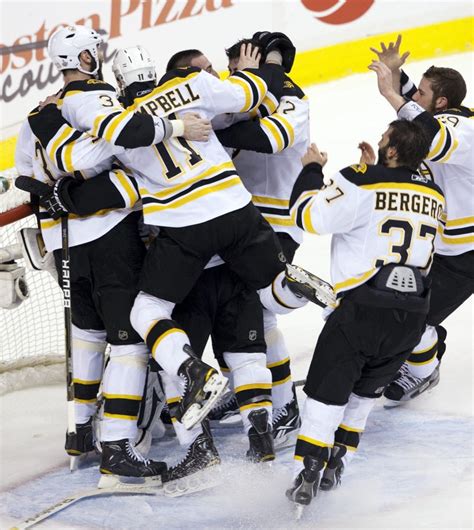 17 Best images about 2011 BOSTON BRUINS !!...STANLEY CUP CHAMPIONS !! on Pinterest | Seasons ...