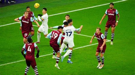 El golazo de Cuti Romero para el Tottenham