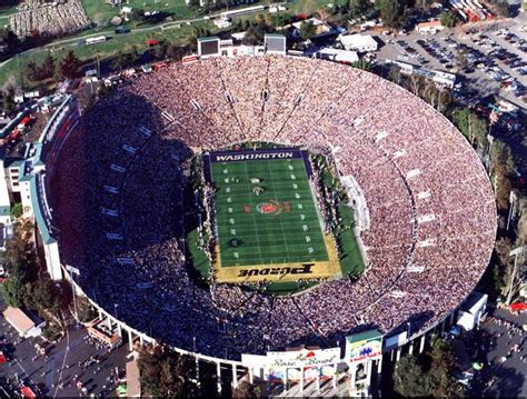 America's 10 biggest stadiums of all time ~ Sporty Arena