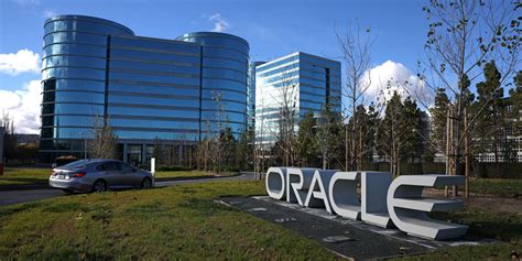 Buy Oracle Stock Because Its Cloud Unit Shows More Promise, Says J.P. Morgan - Barron's