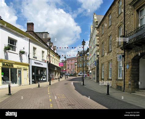 Yeovil town centre hi-res stock photography and images - Alamy