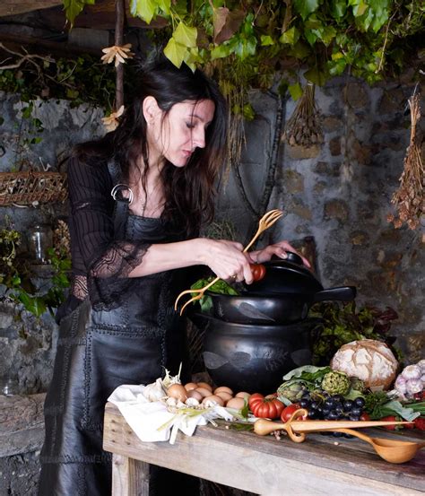 a billion tastes and tunes: Artecnica's Witch's Kitchen