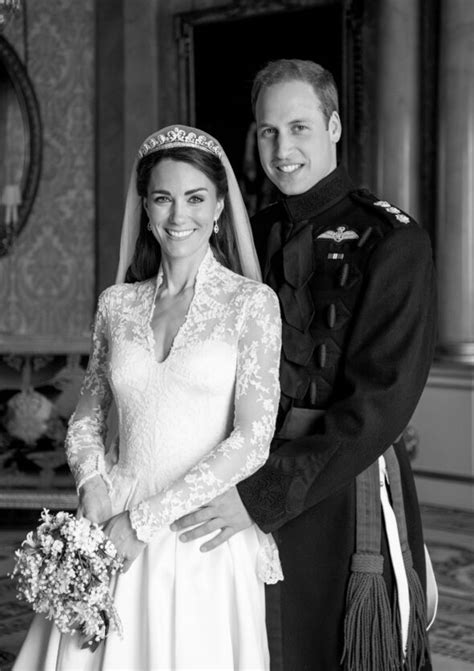 Prince William and Princess Kate share new picture to mark wedding anniversary - Royals - News ...