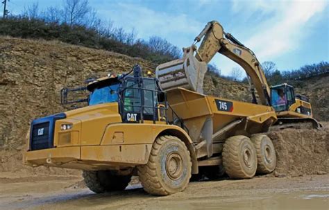 Articulated Dump Truck Operator with experience needed: APPLY NOW ...