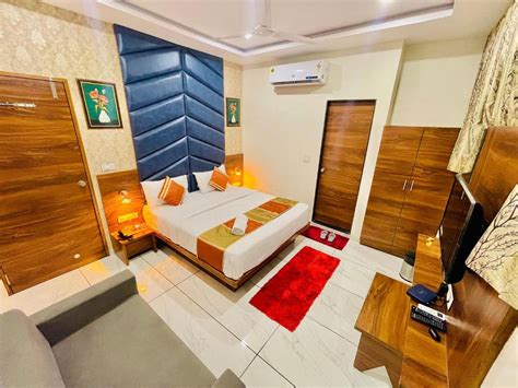 Hotel Avenue, Ahmedabad (updated prices 2024)