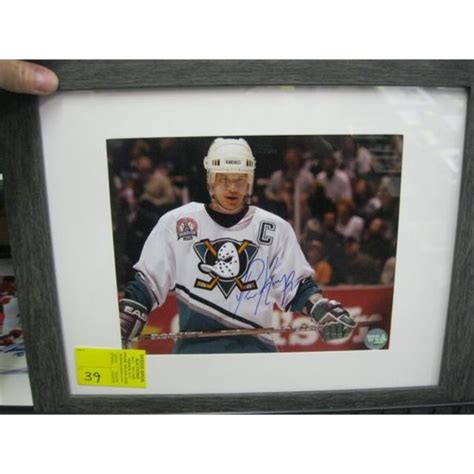 PAUL KARIYA SIGNED ANAHEIM MIGHTY DUCKS FRAMED PHOTO