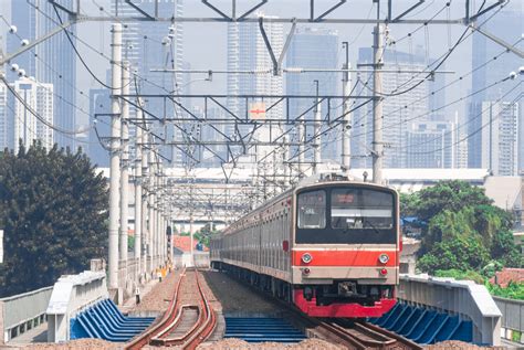 Mengenal Kereta Api Listrik, Cara Kerja, Jenis dan Kelebihannya