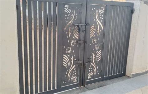 Modern Iron Main Gate, For Home at ₹ 110/kg in Thasra | ID: 25935184262