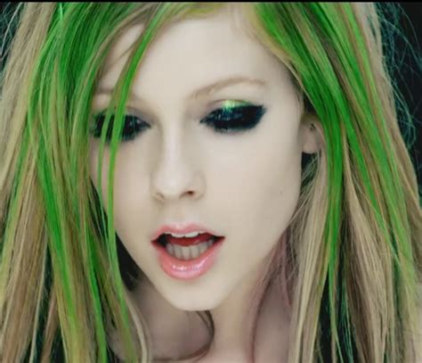 Avril Lavigne (Smile) Makeup