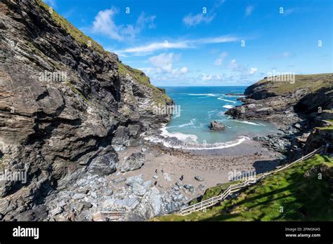 The beach below Tintagel Castle, Tintagel, Cornwall England Stock Photo ...