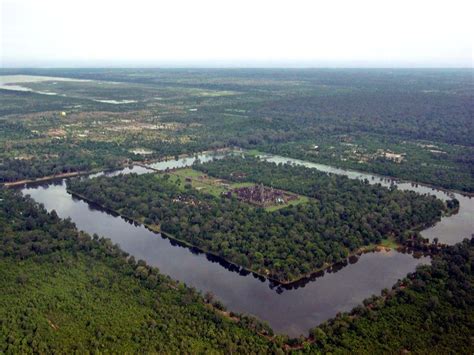 Angkor Wat Historical Facts and Pictures | The History Hub