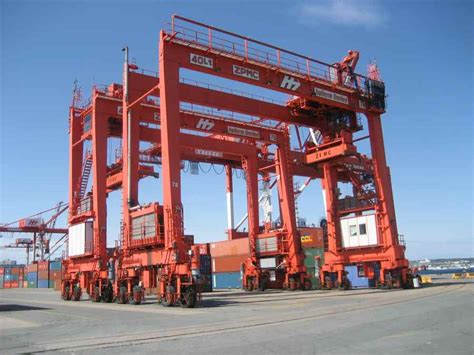 Chapter 3.4 – Container Terminal Design and Equipment | Port Economics ...