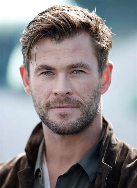 Chris Hemsworth - Biography, Height & Life Story | Super Stars Bio