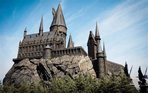 Castillo Hogwarts Interior Image | Harry Somers Auto