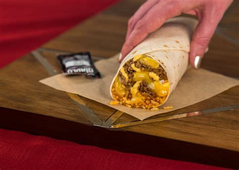 5 Taco Bell Dollar Menu Items To Try If You Love Burritos With All Your ...